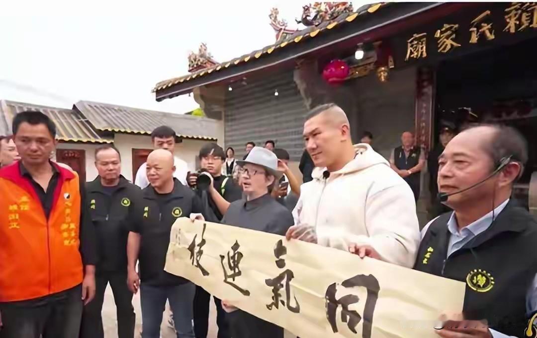 “馆长”大陆行很有创意的一站！

最近几个月“馆长”陈之汉频繁到访大陆，确实将“