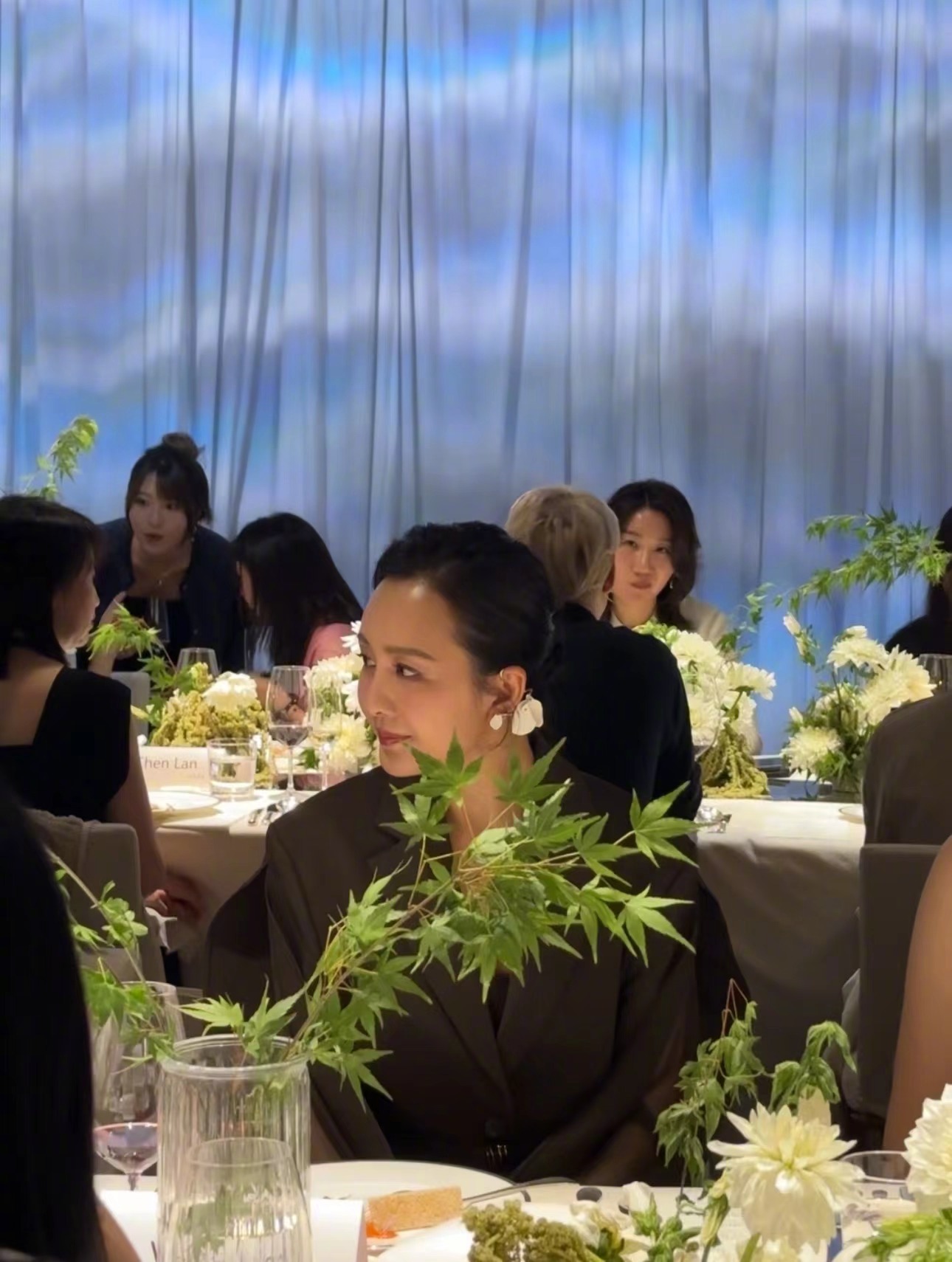 #王鸥身上的姐感# 谁懂王鸥身上那种独特的姐感～那种淡定、从容，仿佛一切都在她的