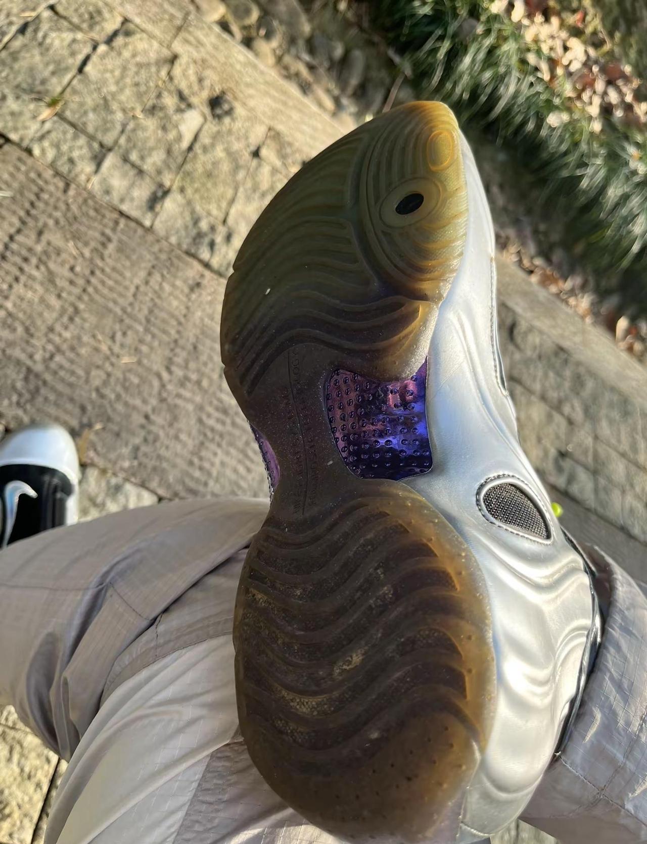 鞋底下面有？够不够野 摩托车为什么不能捏前刹 旅行碎片 这是什么东西