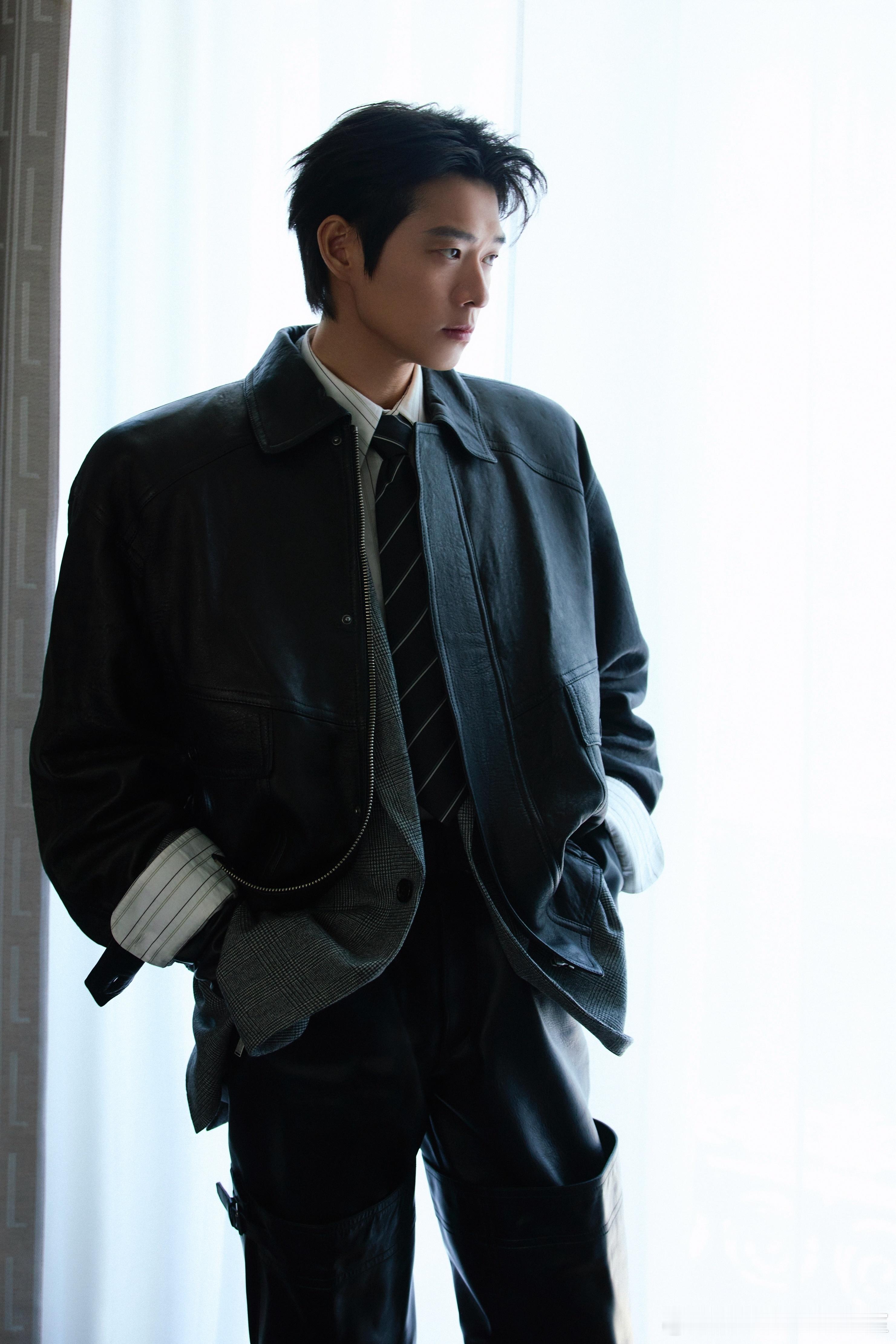 魏大勋 × Saint Laurent Spring 2026 Menswear