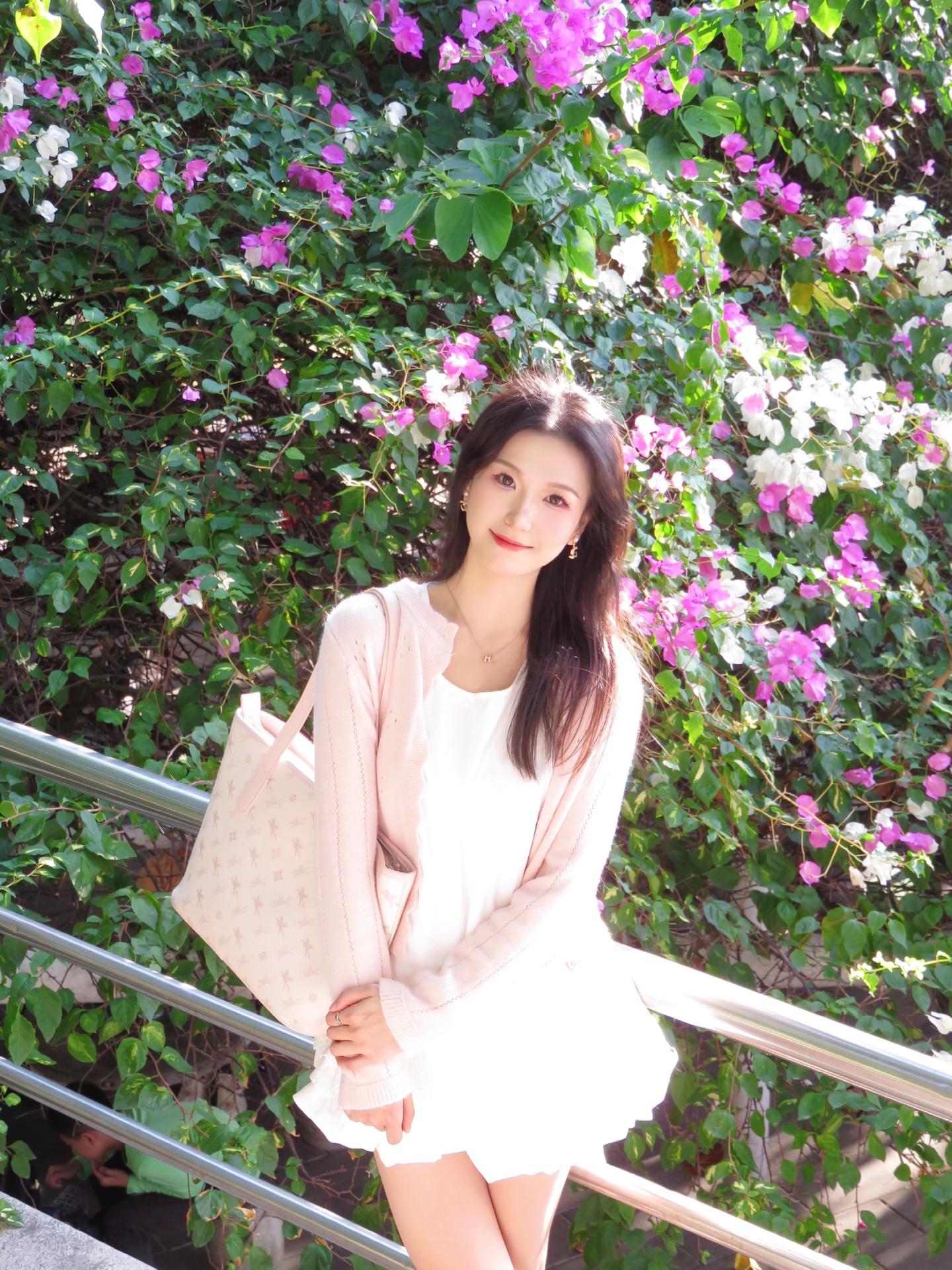 请允许我平静 顺利 好运 赐予我一切美好的事物🌸