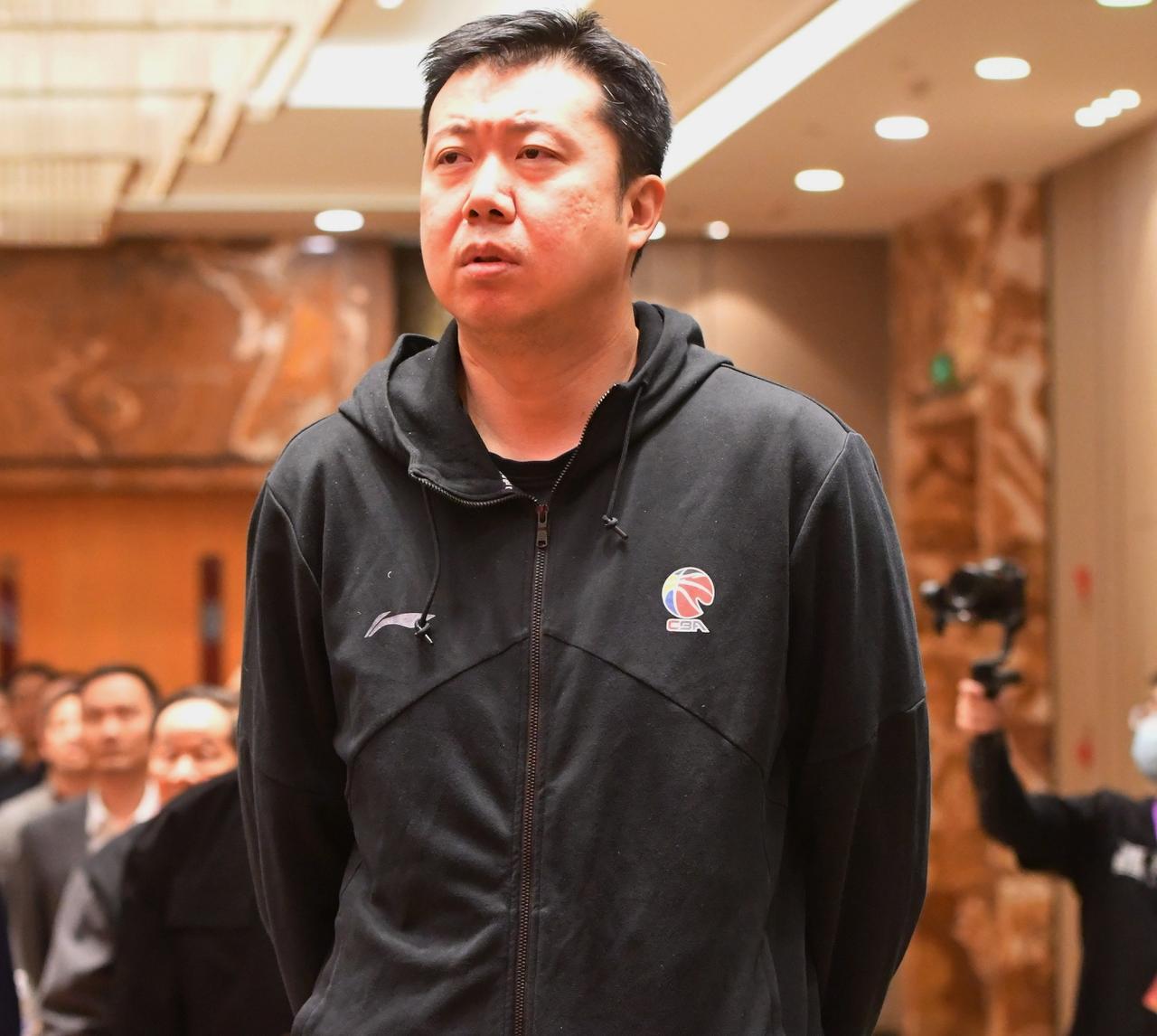 王治郅助力中国女篮，主教练宫鲁鸣表示感谢！

中国女篮主教练宫鲁鸣在接受媒体采访