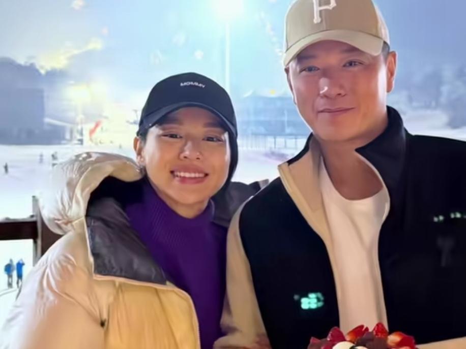 胡杏儿，4年生3胎，原来她才是个狠人

如今，45岁的她，事业、家庭双开花。
