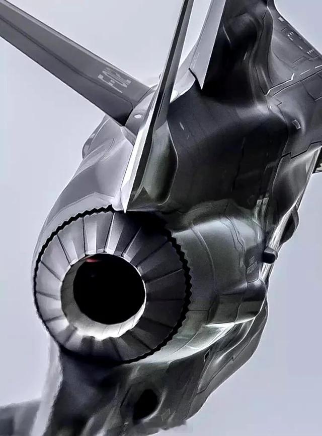 烽火问鼎计划 F-35的机尾特写 ​​​