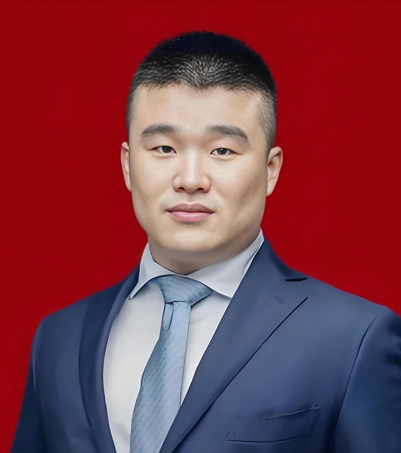 27岁接班，他如何扛起国产医疗诊断的大旗？
 

2018年，一个27岁的年轻人