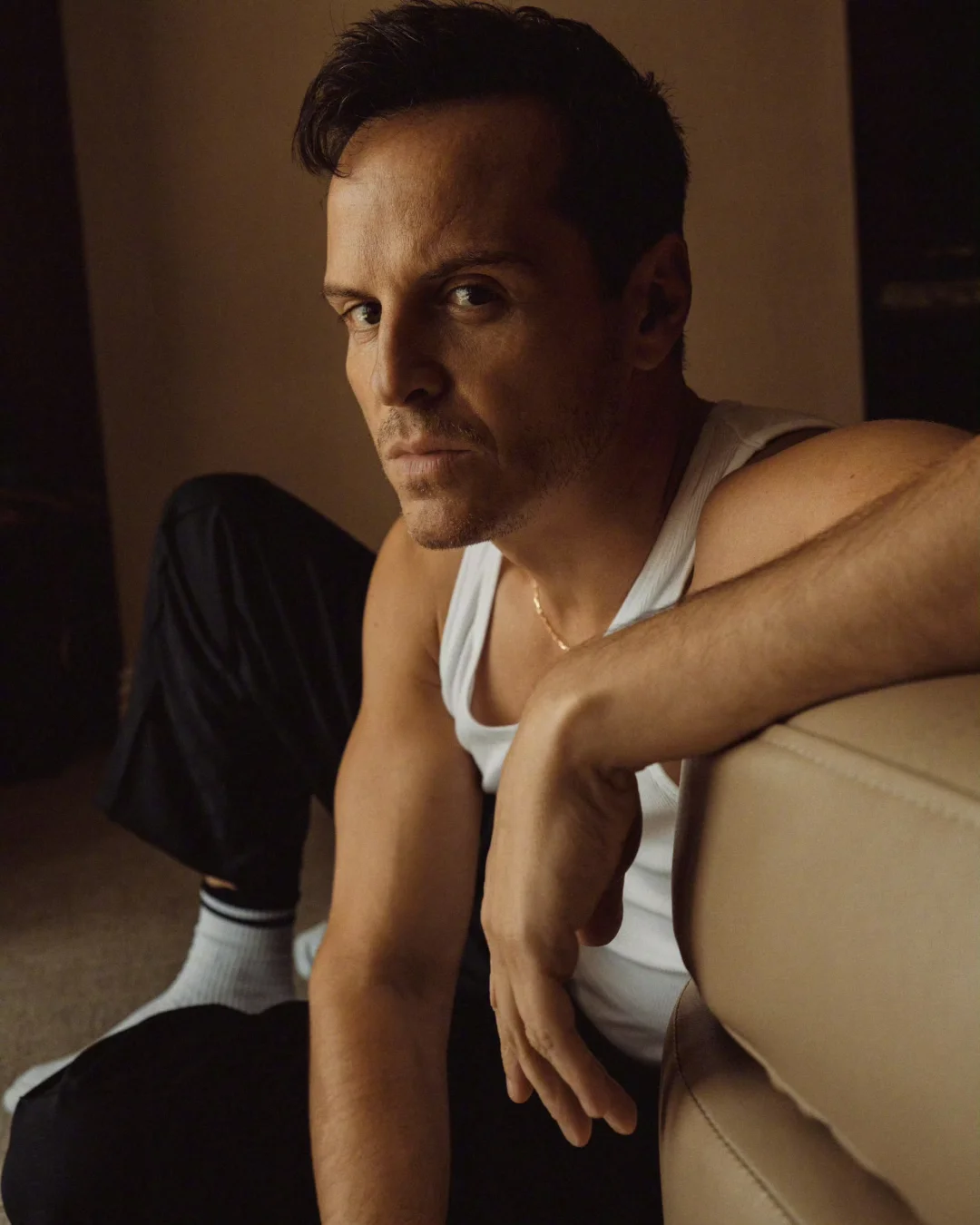 Andrew Scott拍摄新写真！