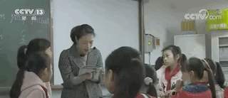 2008年，四川合江，一名23岁的女老师，她无手无脚，刚来到学校时，学校领导和同