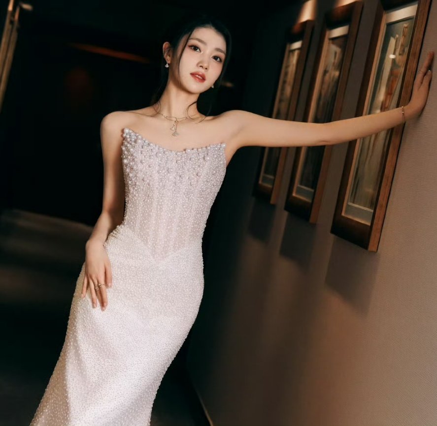 沈小婷～～绝美腰臀比沈小婷美女 ​​​