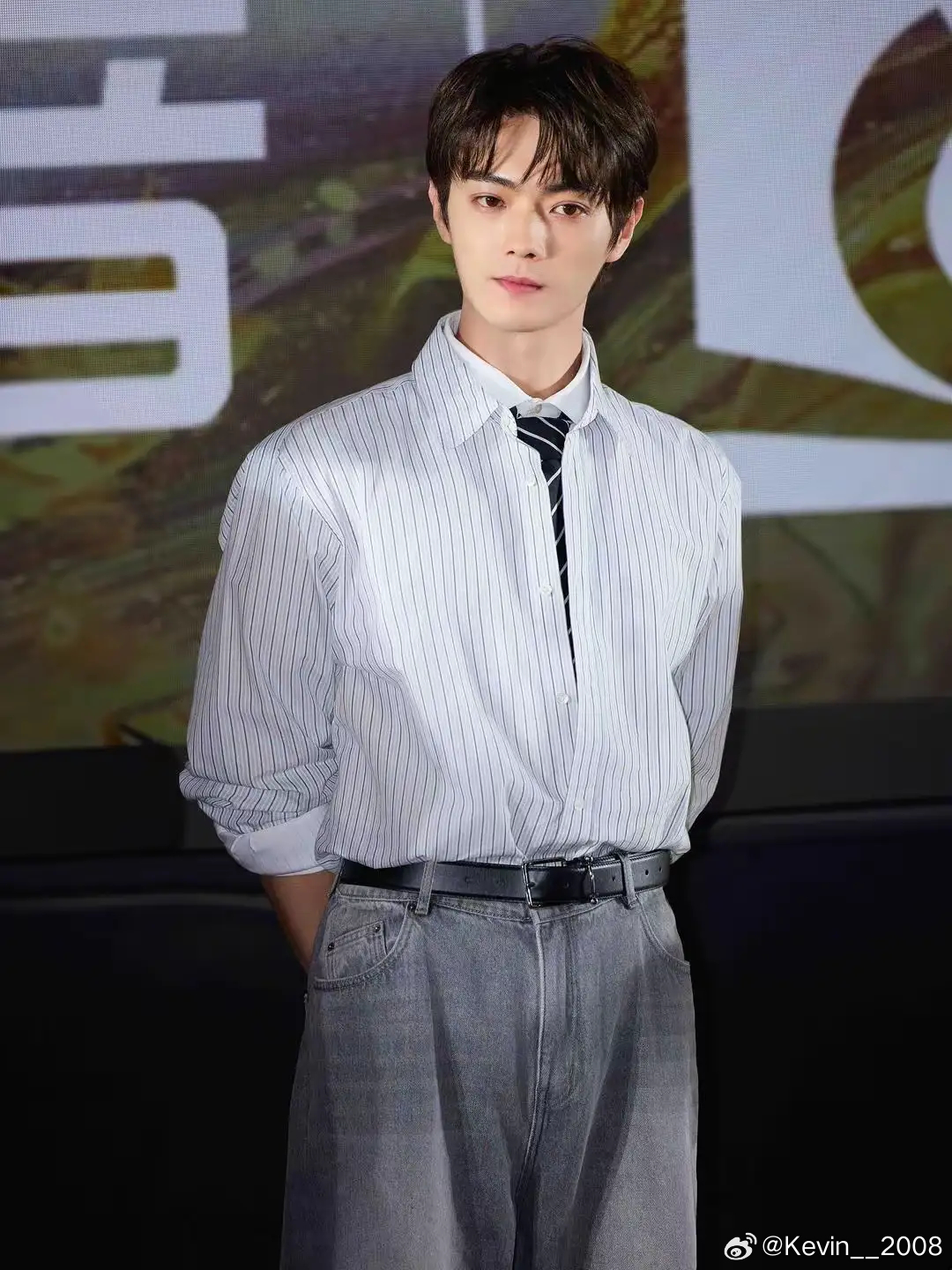 许凯他长的帅吗？感觉脸的比例很奇怪演技也没觉得有多好吧？明星还是要沉下心来好好拍