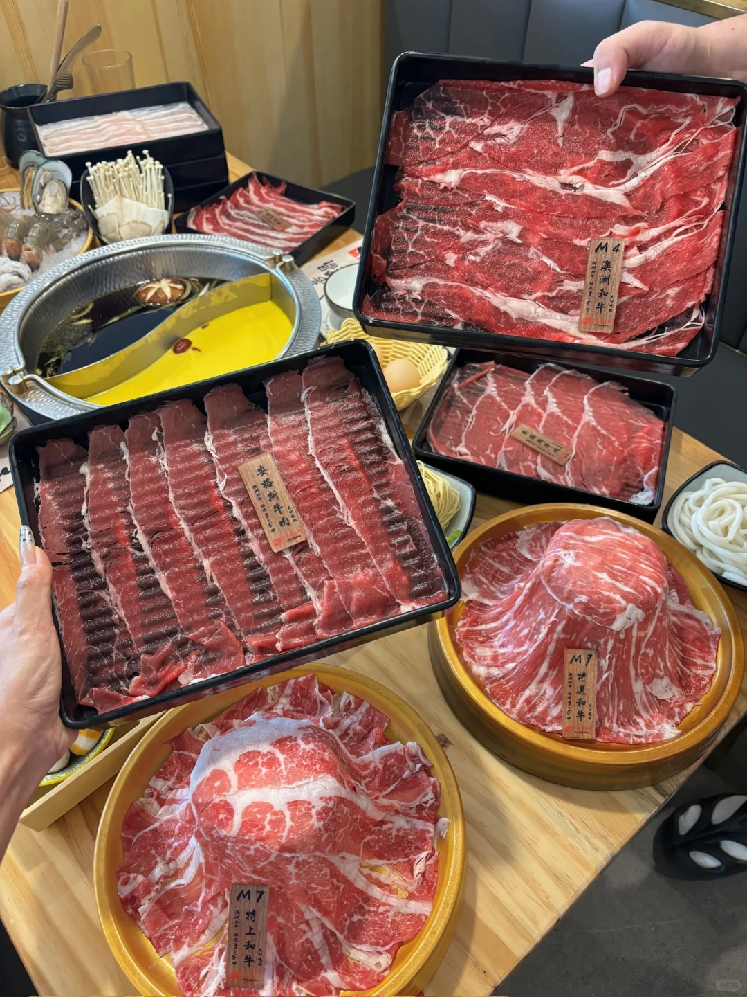 西安！吃到撑！不限量❗️M9和牛自助🥩！！