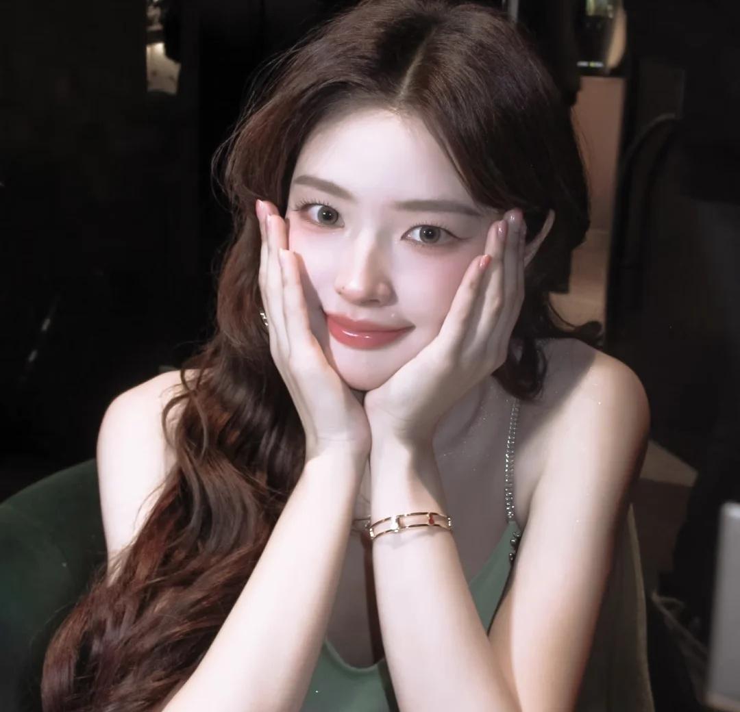 姐姐呀
徐若晗
自调头像
头像
hello
审美积累