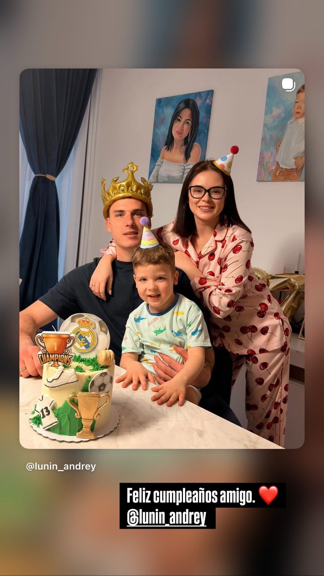 姆巴佩  IG STORY更新：生日快乐，朋友❤️@ lunin andrey姆