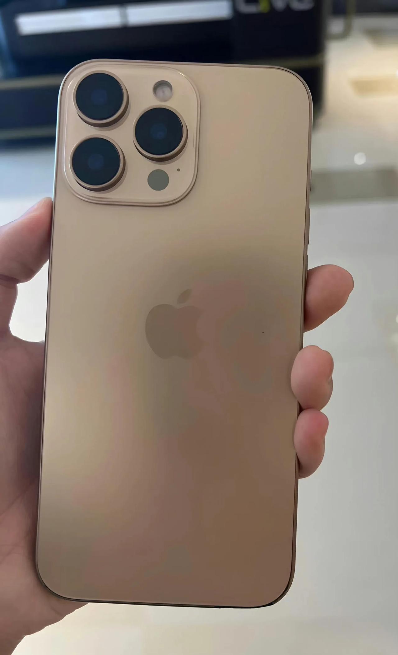 下周二iPhone 16系列就发布了，很多配置都曝光了，如果对iPhone 16