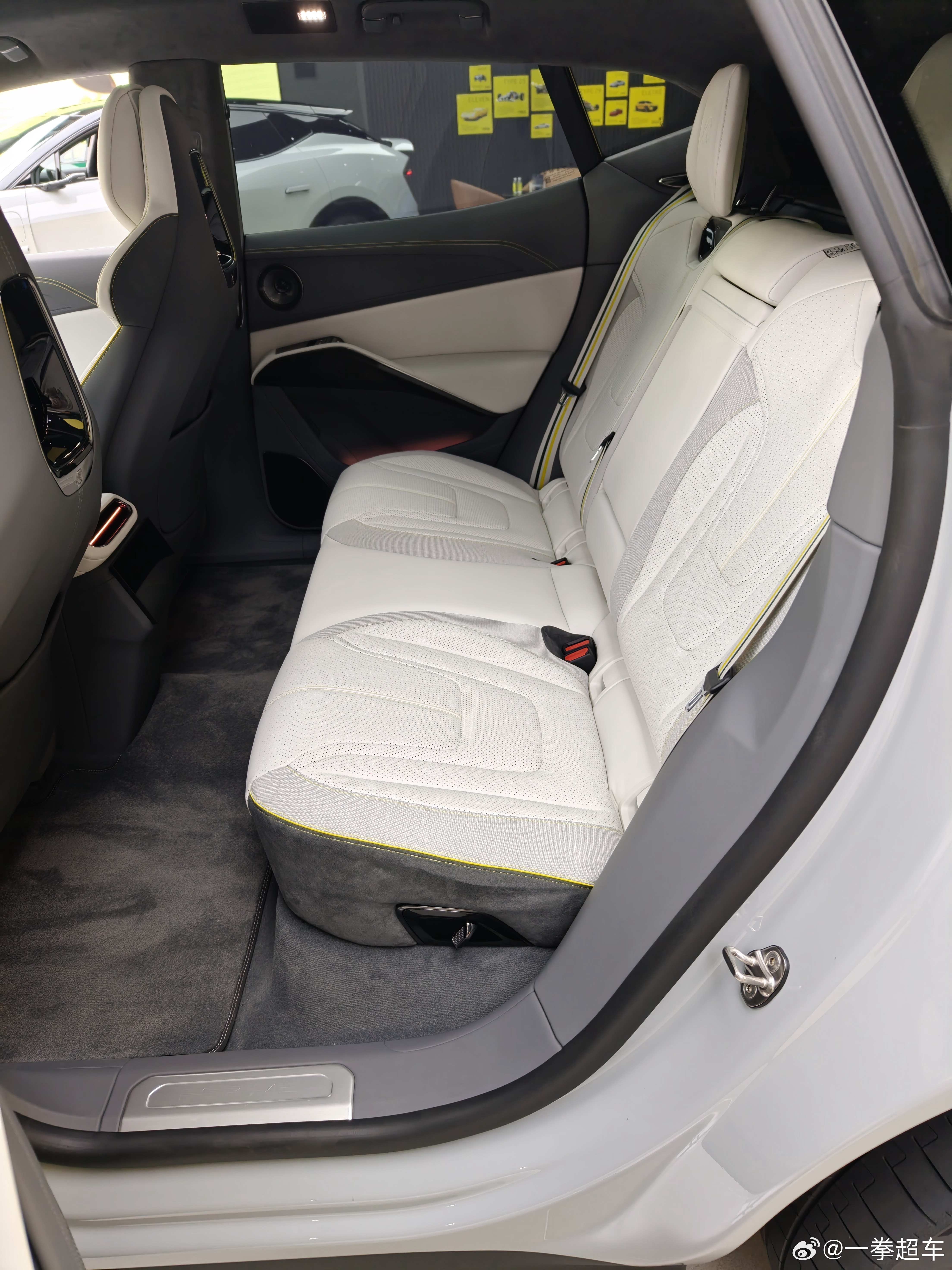 for me试完了，操控无敌好，不过滤震和eletre一个性格，小震动几乎不过滤