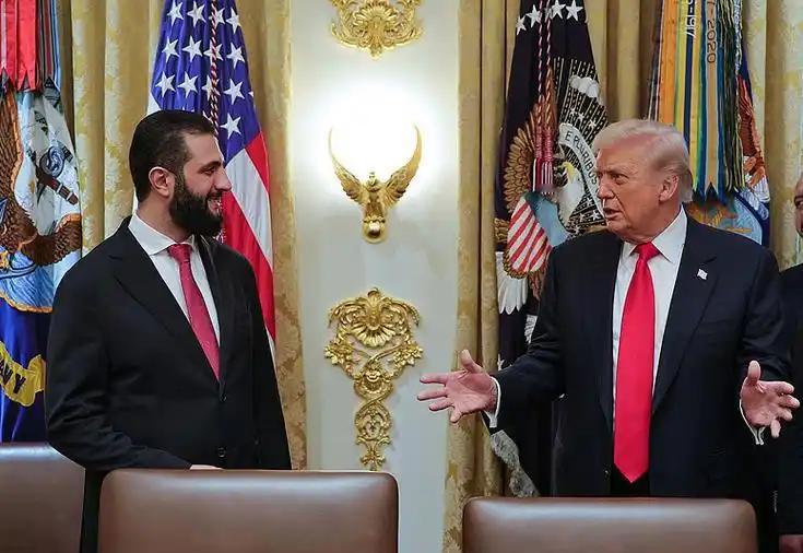 在地缘政治方面，叙利亚是连接伊朗和以色列的陆地通道和空中走廊，对中东局势有着重要