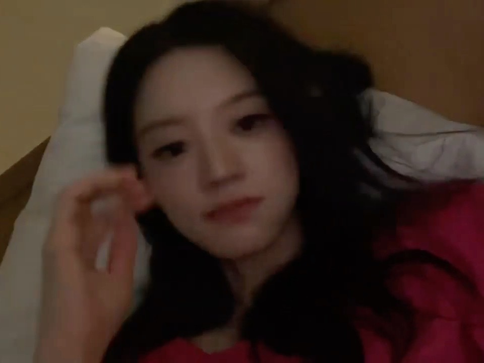 嗯……… ​​​