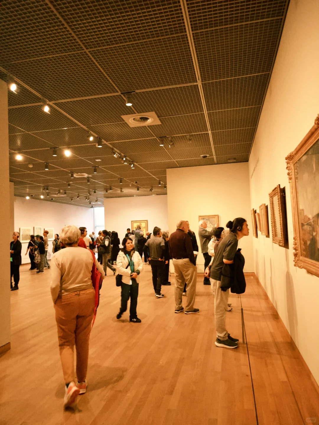 冷冽秋天来梵高博物馆