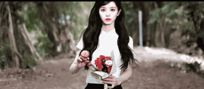 田曦薇簪花将军转场田曦薇田曦薇花将军转场！一沫真挚的情话