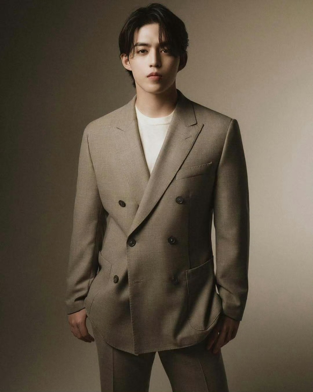崔胜澈S.COUPS x BOSS 携手四个月的精彩四月官宣全球品牌代言人受邀参