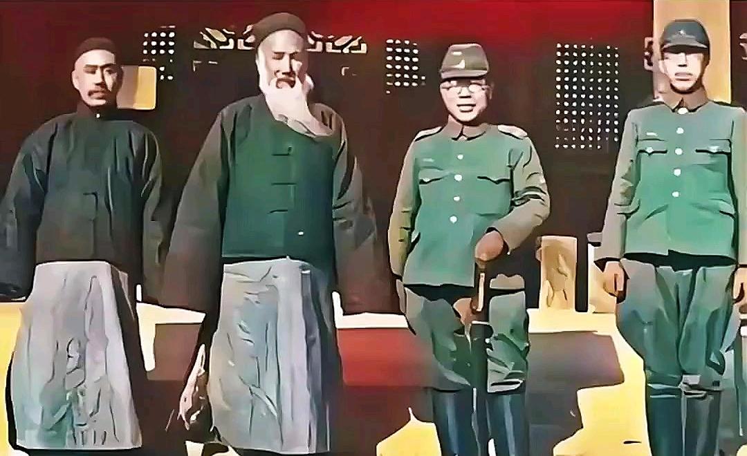 1938年，一个伪军师长列队欢迎日军少将来检阅部队。鼓乐齐鸣，场面隆重。可就在号