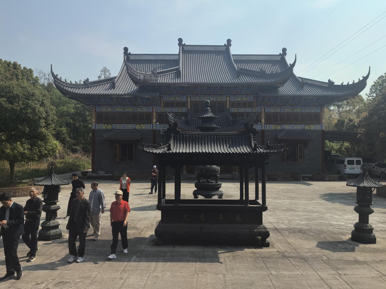 【热评】许家印真的认罪悔罪了？
许家印受审

许家印案一审开庭，其当庭表示认罪悔