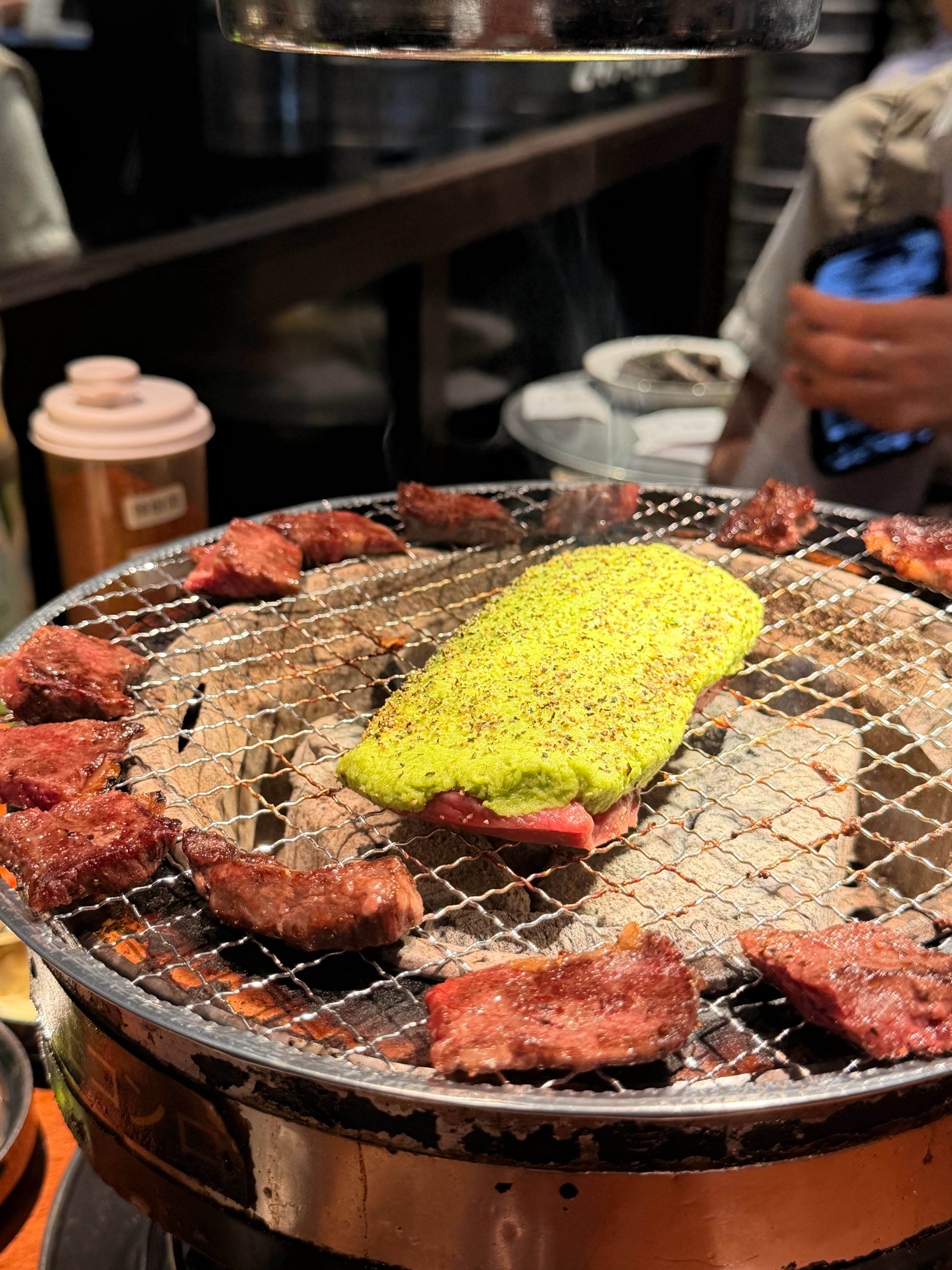 🌟：打电话问哈有没得酱蟹 有没得紫苏叶打完后，都没得🌟：还是要吃​​​