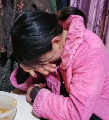 江苏南京一个男子不能生育，就让妻子做了人工授精，妻子顺利怀孕，谁知男子查出癌症晚