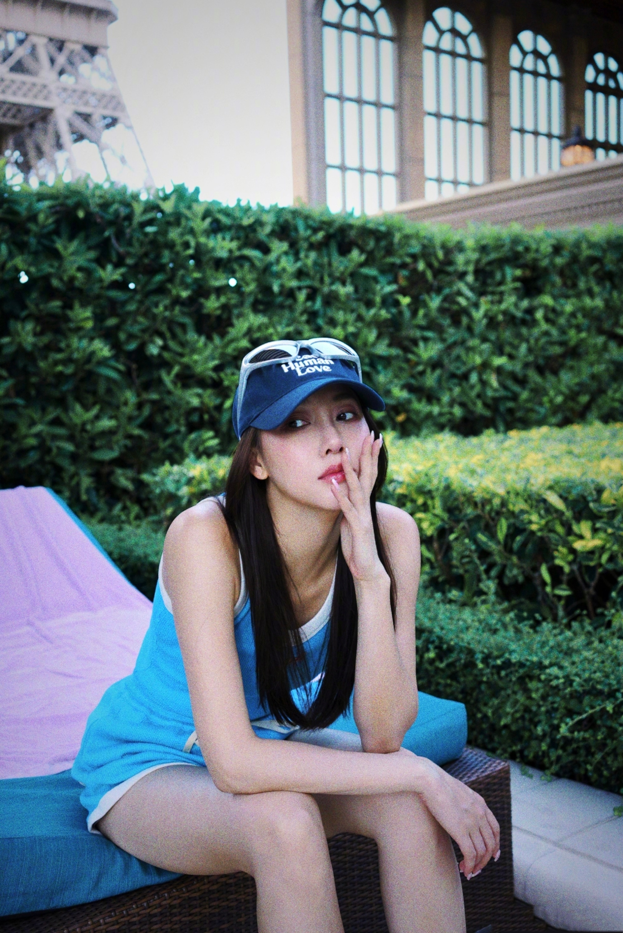 弦子光脚丫，清凉夏日穿搭。弦子