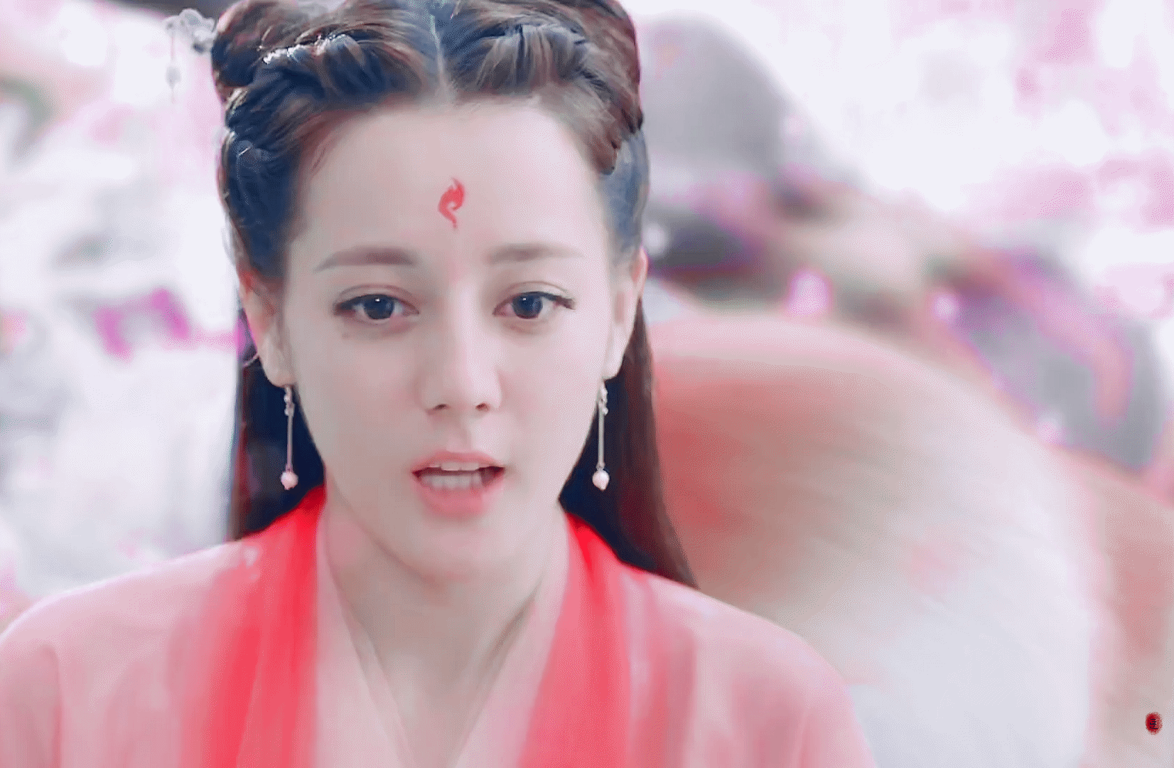 李登科聊迪丽热巴杨紫没有电影资源就奇了怪了，两人演技这么好，为什么就没有电影资源