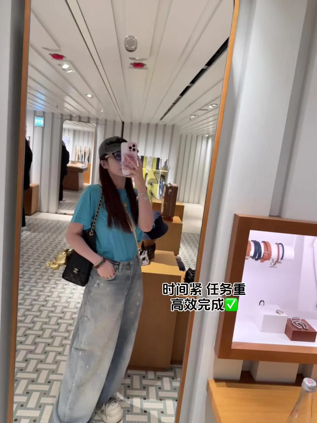 香港🇭🇰🛍️🍜📸🎤