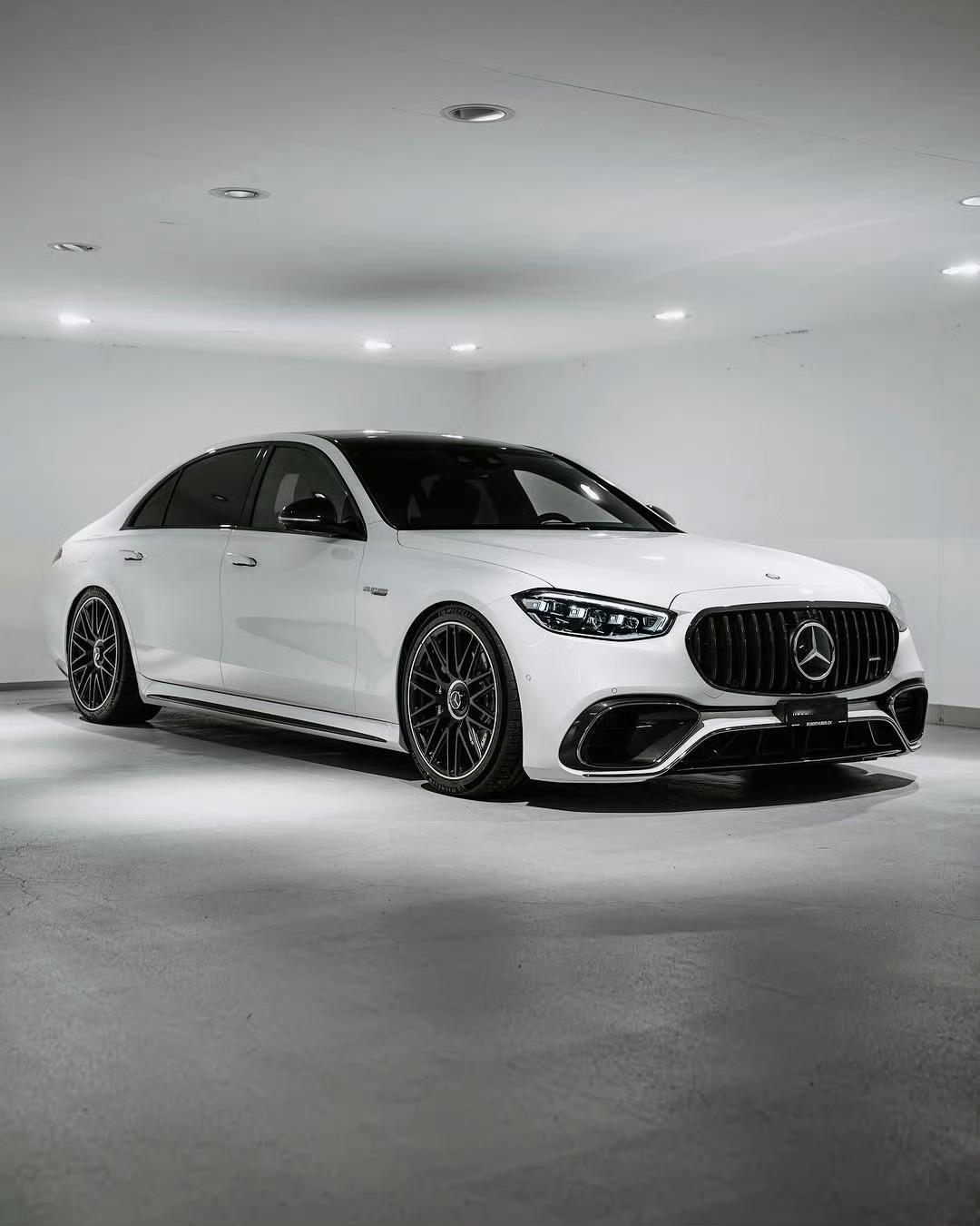 梅赛德斯–AMG S63[色][色] ​​​