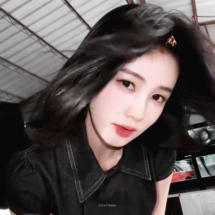 白鹿 ˶ᵒ ᵕ ˂˶ ​​​