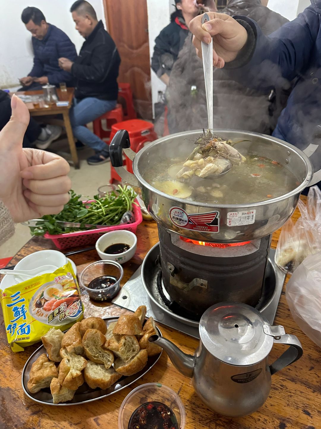 感谢广州本地人带路！！藏在深巷的小破店鸡煲