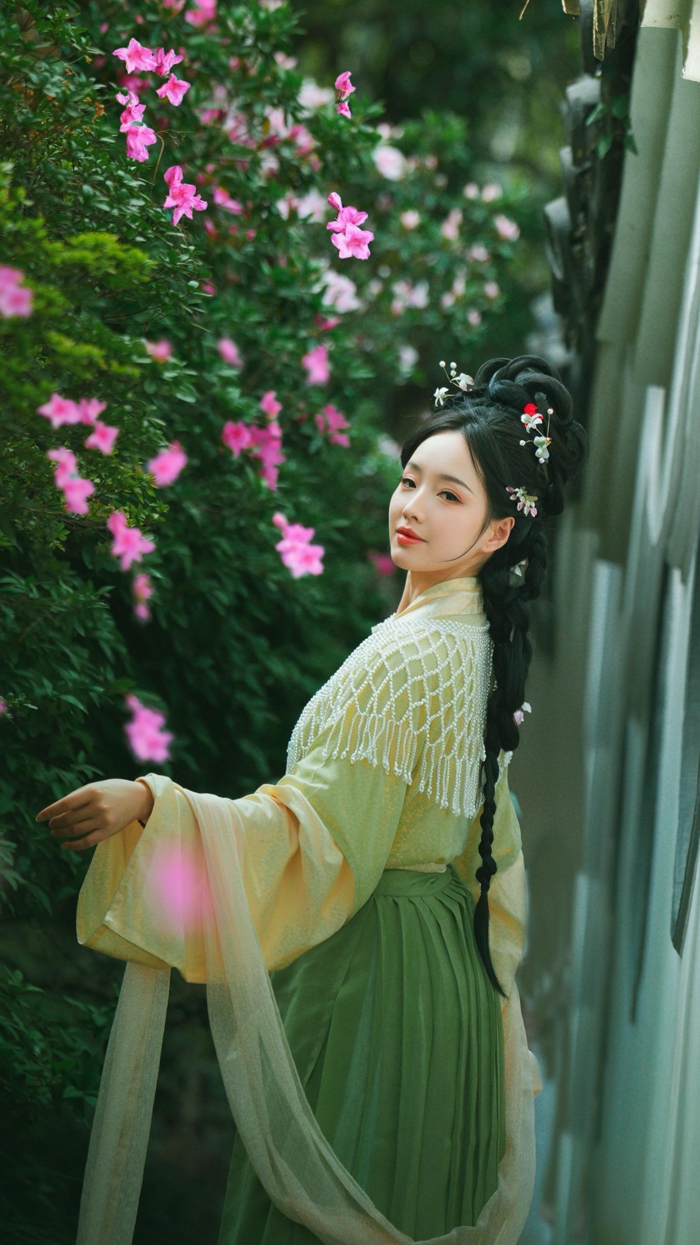 总要下趟江南吧，吹吹春天的风，感受一下“春不晚，真江南”。