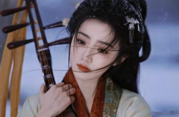 第三十年明月夜概念预告 敖瑞鹏黄羿这个网传阵容我吃一口，第三十年明月夜的人设本来