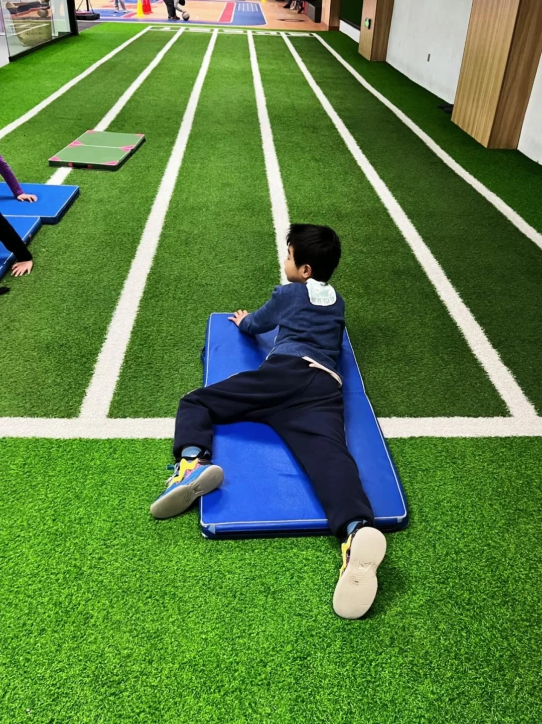 为家中的小侄子挑选低龄近视防控软镜