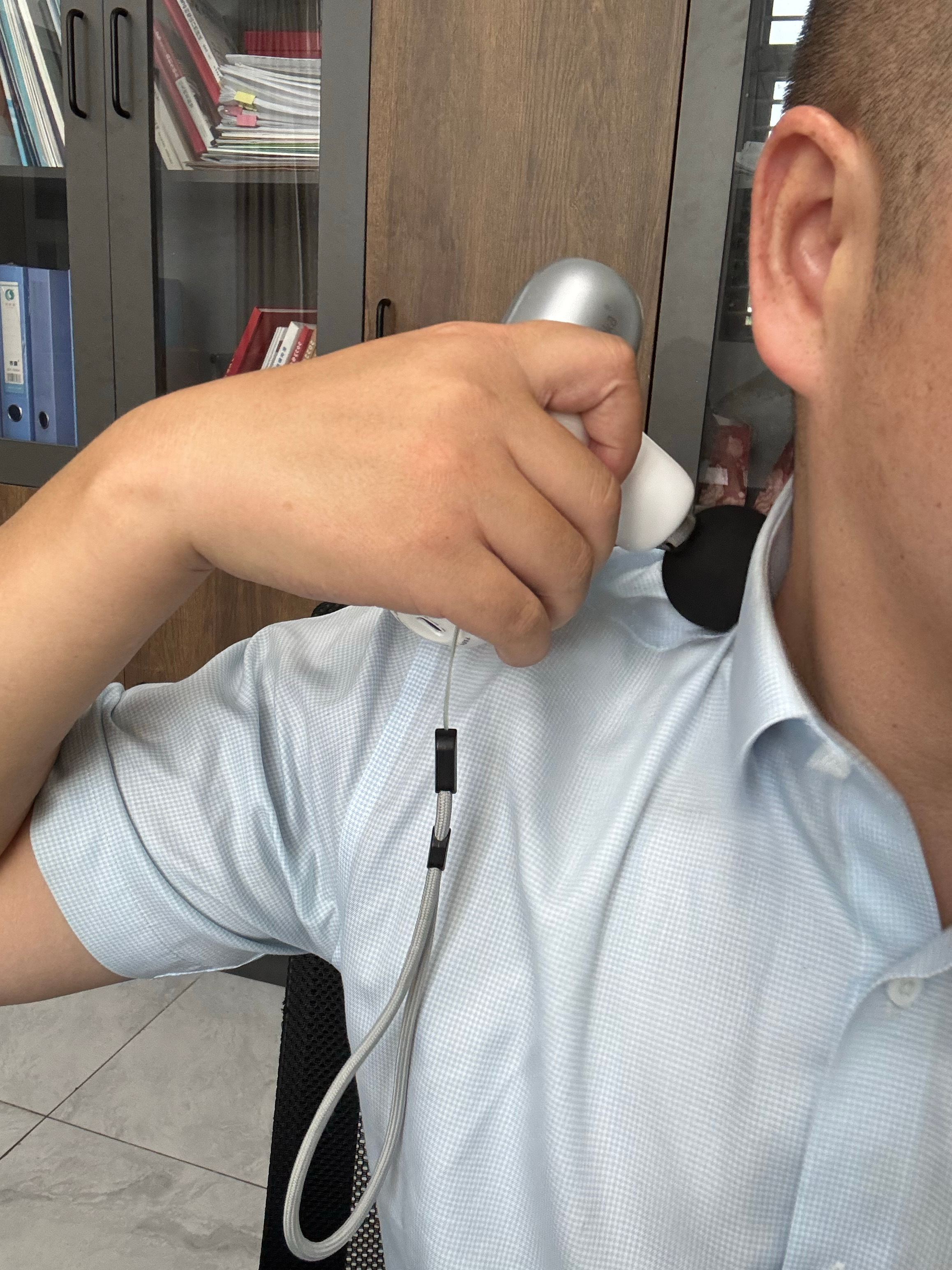 我的颈椎，还得我自己拯救。 