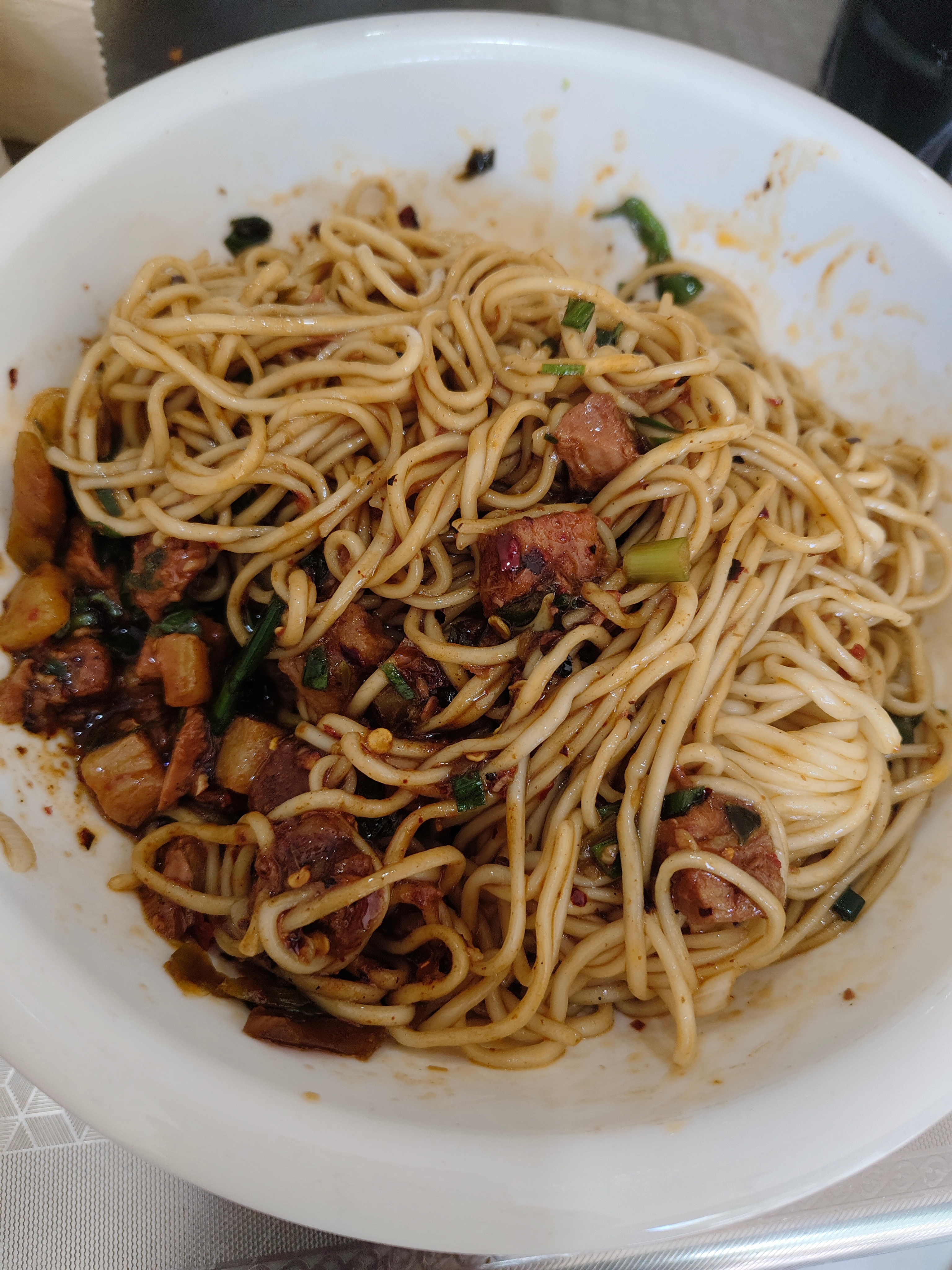 昆明 美好的一天从一碗卤面开始 