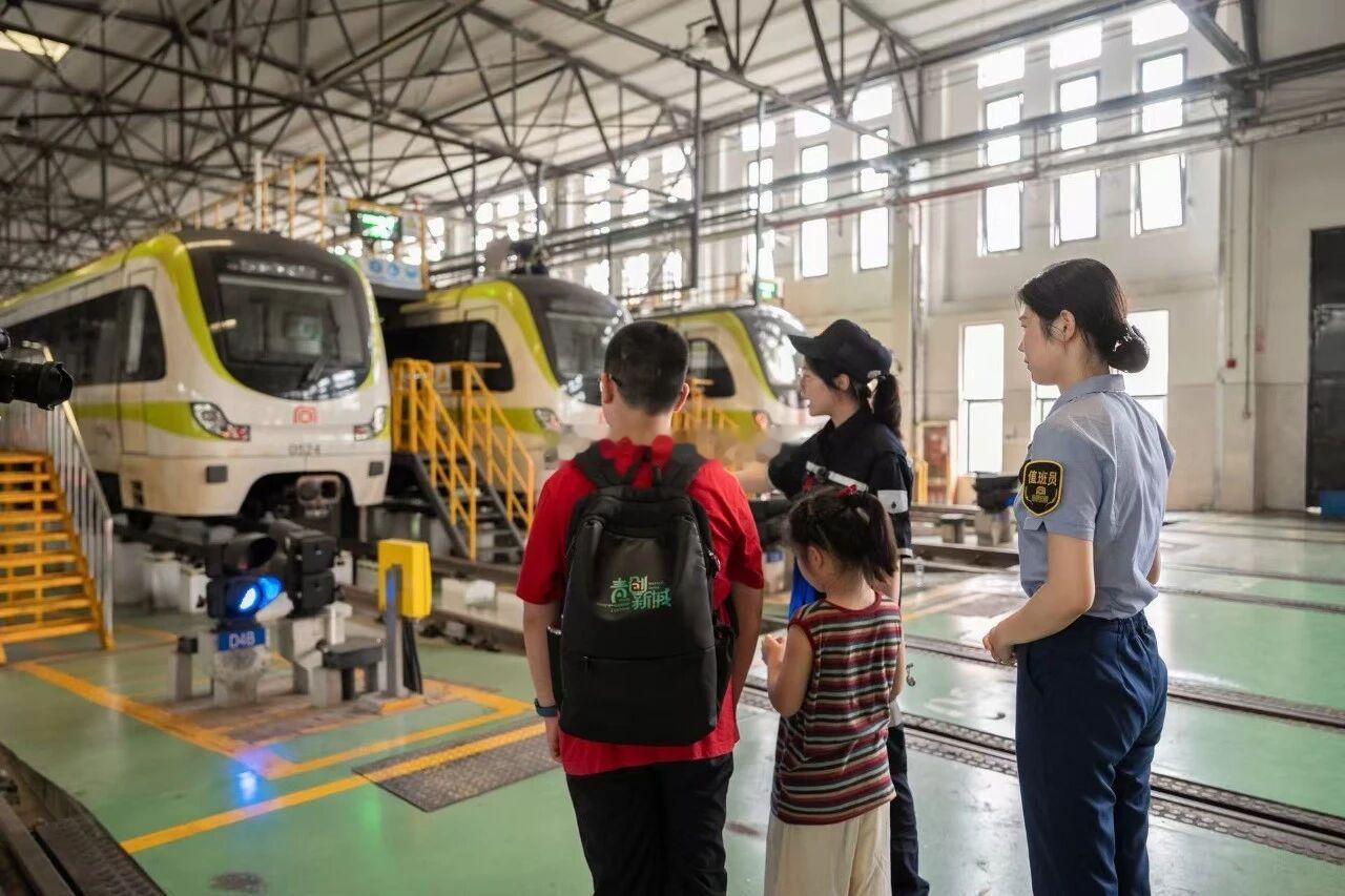 合肥地铁刷屏全城！合肥少年曹子铮12小时徒步打卡地铁1号线全线，35公里26站只