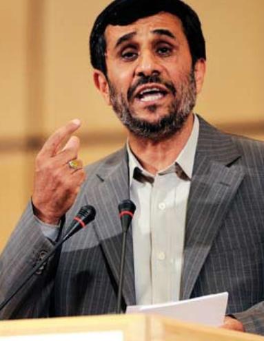 现在能救伊朗的不是哈梅内伊，而是内贾德，如果他都救不了就没人能救得了了。
 
说