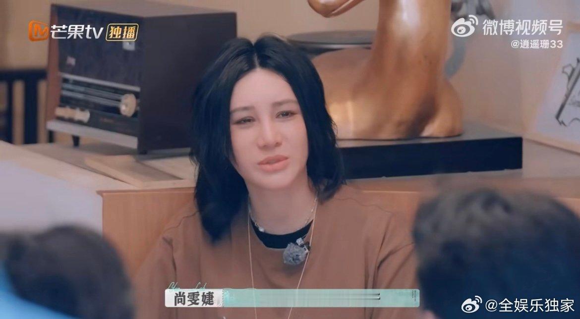 尚雯婕说推销比唱歌累多了巴黎合伙人名场面 《巴黎合伙人》中尚雯婕太圈粉！舞台上连
