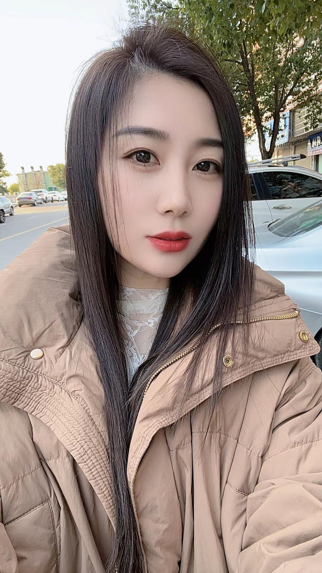 今天的风很温柔 能打动人的从来不是花言巧语 发型怎么样