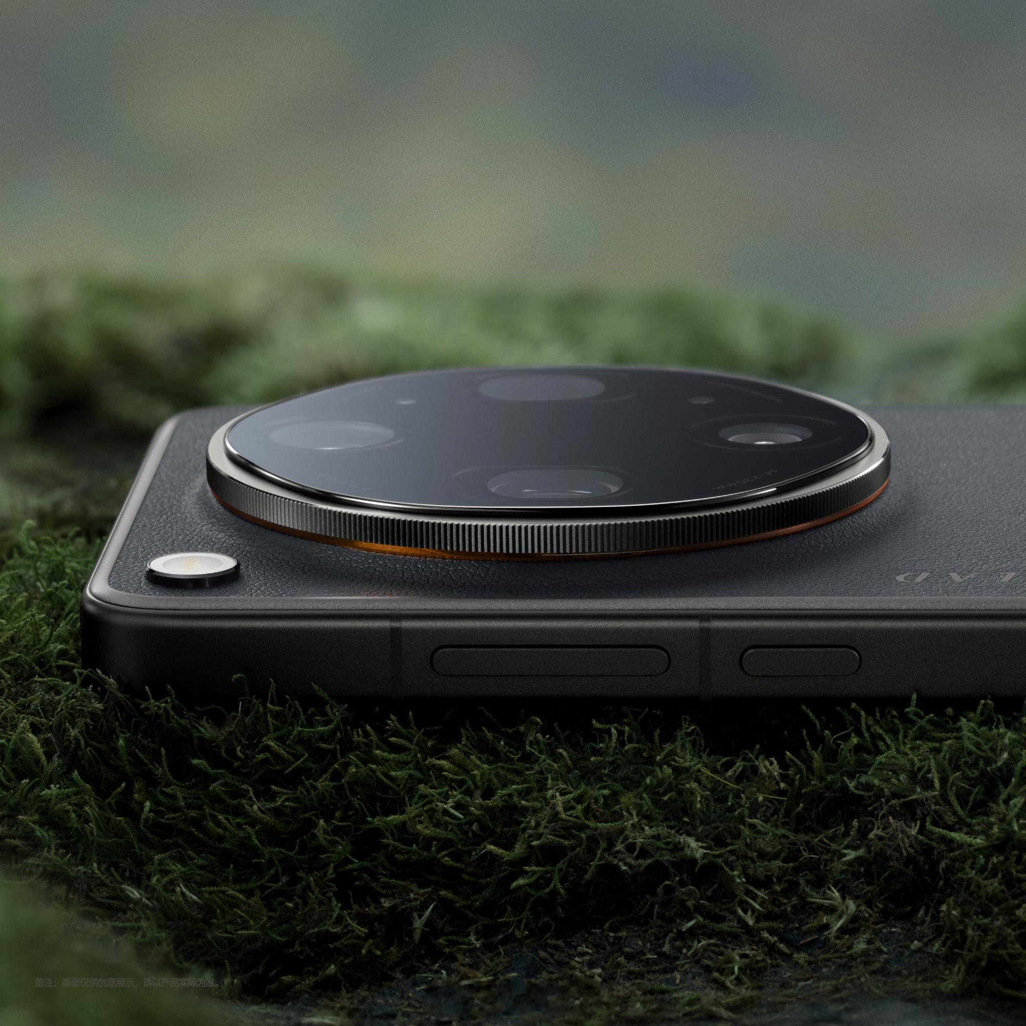 刘作虎放出了OPPO Find X9 Ultra黑色真机图，把哈苏经典设计语言融