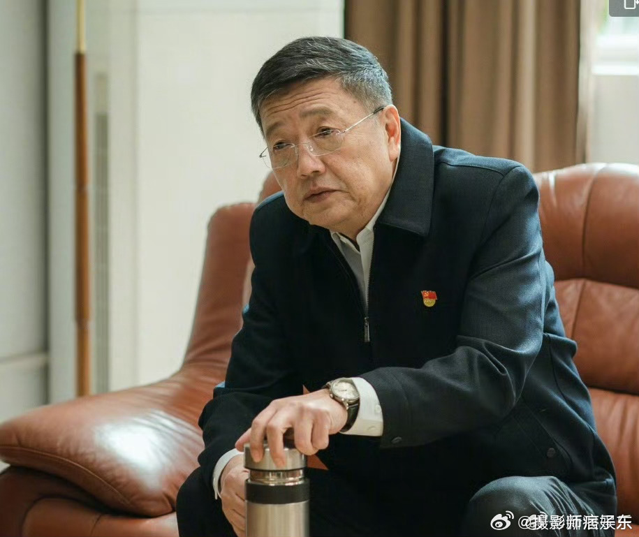 演员秦焰去世电影电视剧刷得多了，好多演员我都叫不出名字来，但秦焰老爷子只要看到这
