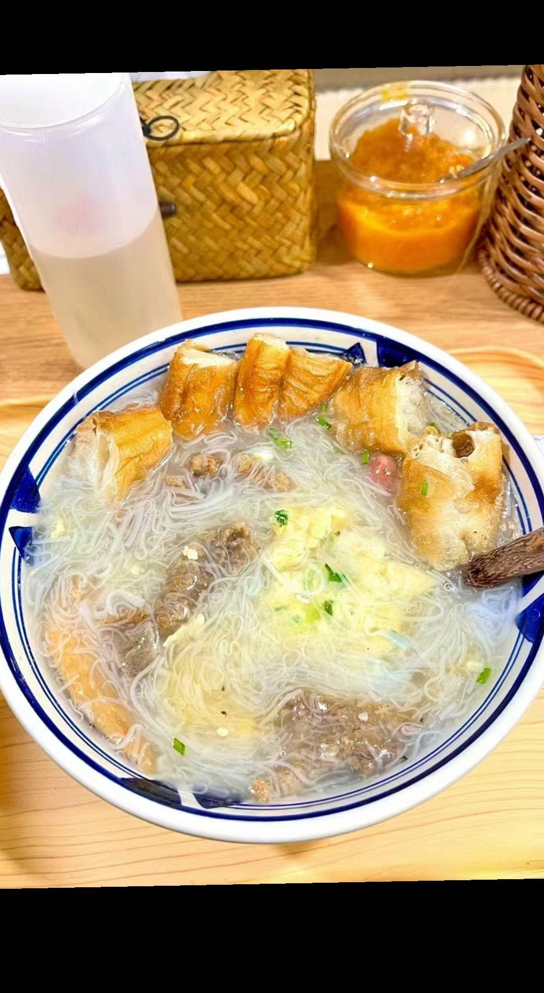 从来没有吃过这么好吃的面线糊，你吃过吗？泉州面线糊
