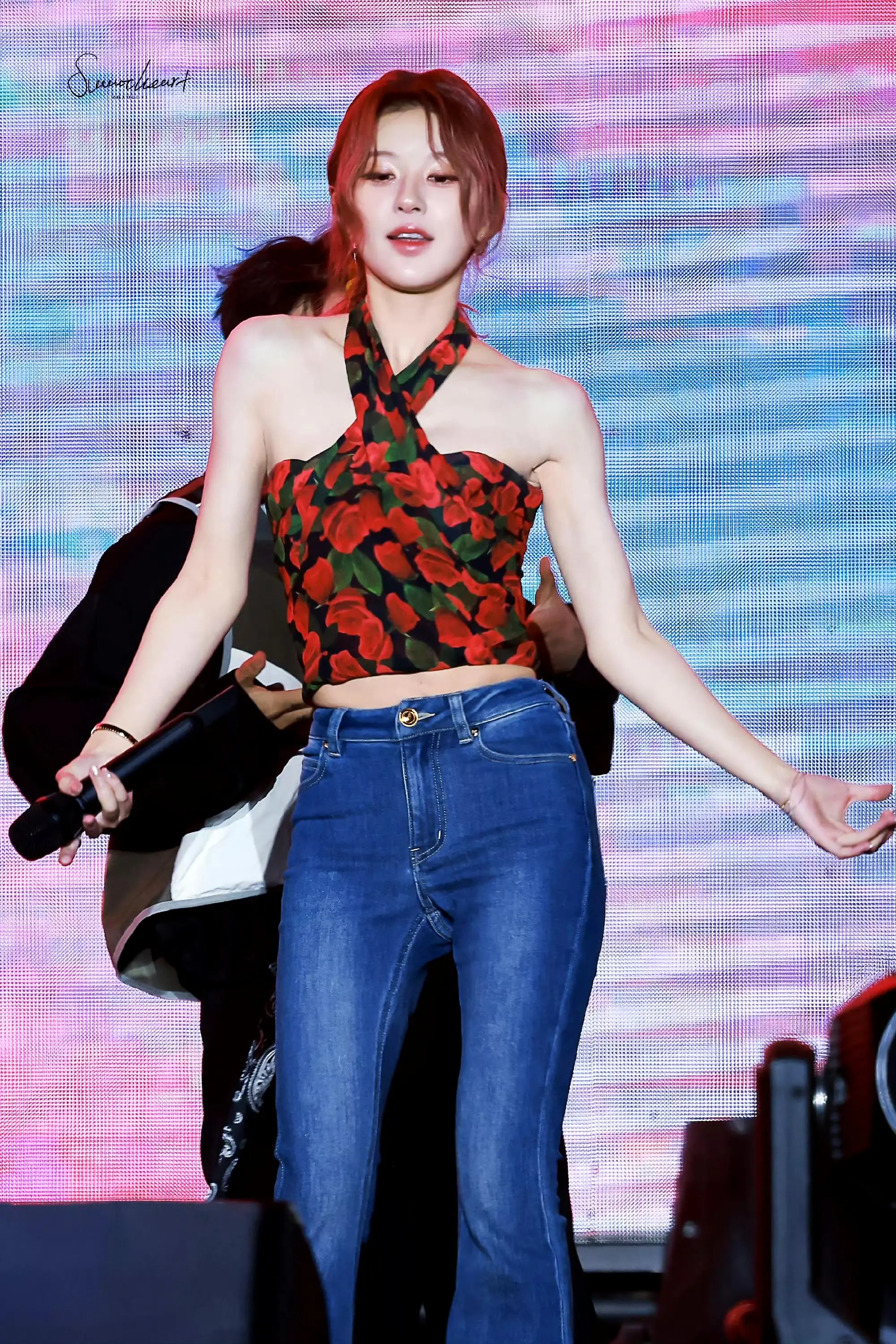 热烈的玫瑰🥵。