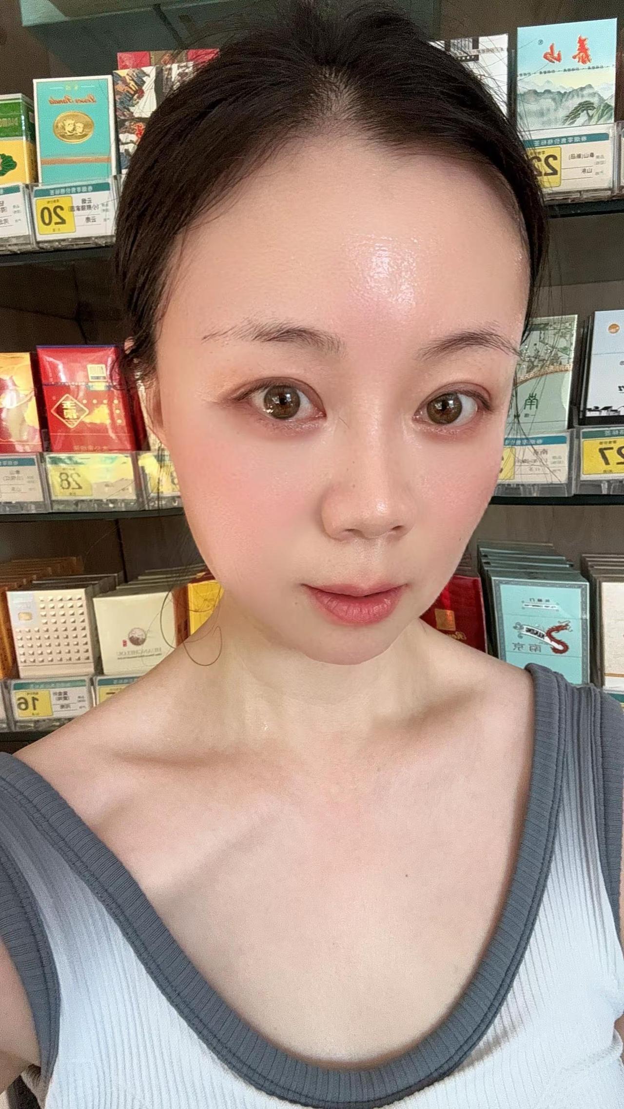 双下巴该怎么瘦下来 请忽略我的双下巴和越来越圆润的脸