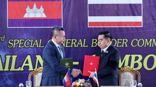 再次，泰柬两国达成停火协议

泰国与柬埔寨27日达成"立即"停火协议，两国国防部