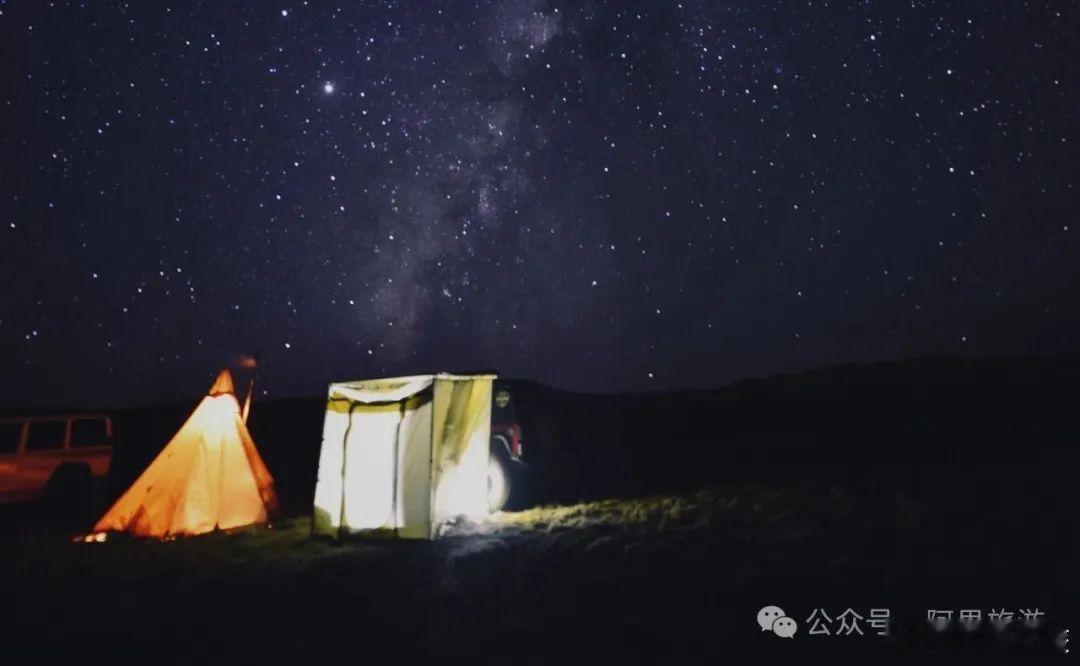 这下真的见识到夜空中最亮的星了  这么亮的流星拿来许愿得有多灵啊   玛旁雍措 