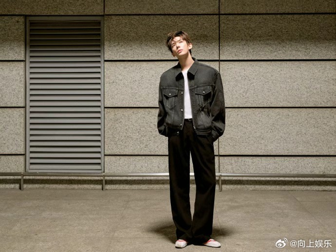 王安宇你帅的有点太权威了王安宇将亮相CELINE26冬季时装秀 王安宇你帅的有点